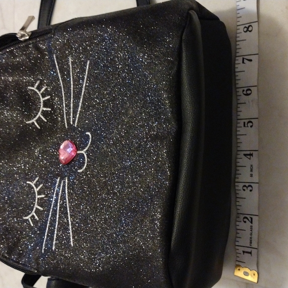 Arizona jean Company mini backpack purse. - Picture 10 of 12